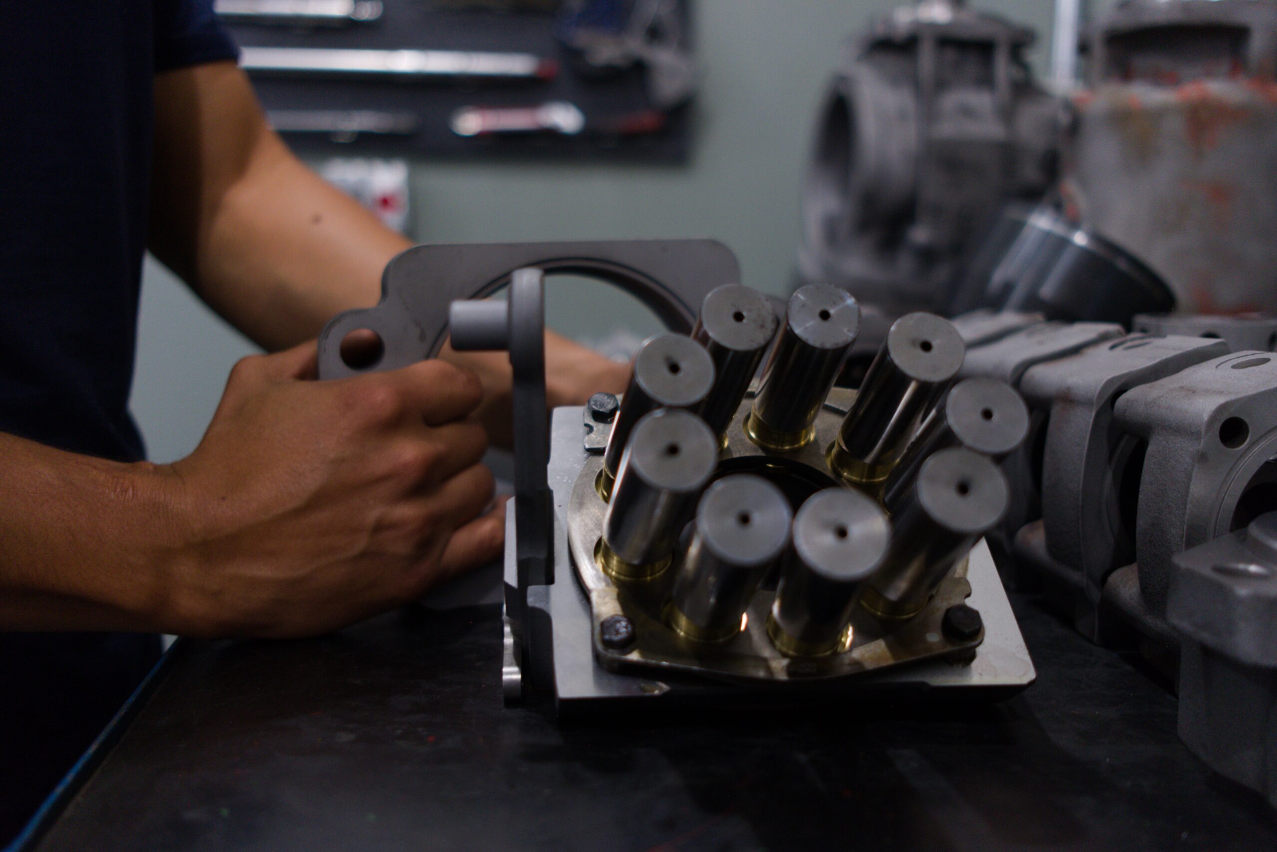 J. Bruber utiliza usinagem de precisão para remanufaturar componentes